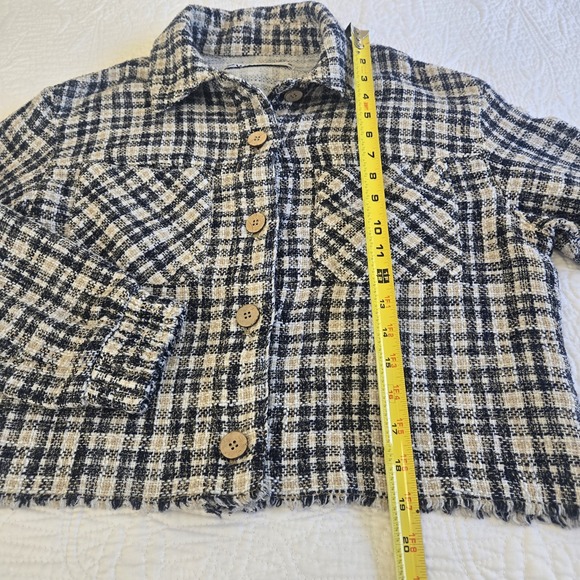 Zara Tweed Plaid Cropped Jacket Button Up Collared Navy Cream Frayed Hem Small - Picture 8 of 16